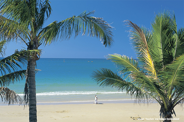 Noosa Main Beach credit Tourism and Events Queensland